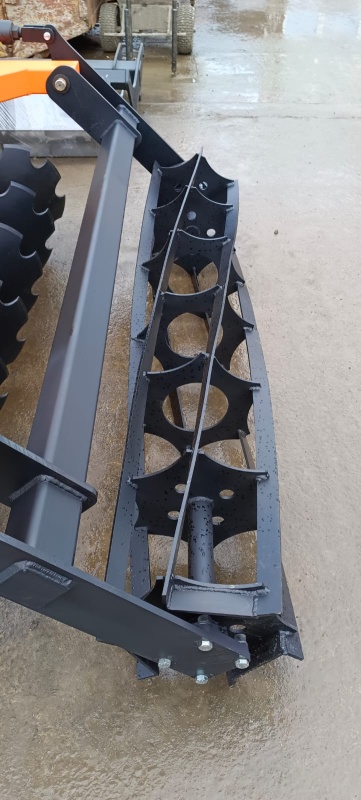 Борона дисковая навесная БДН 2,4х2Н с амортизаторами катка, 14 рабочих органов купить в Волгограде – «БДН-АгроКубань», 7