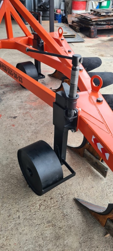 Плуг отвальный ПЛН 5-35 (5 корпусов) купить в Волгограде – «БДН-АгроКубань», 7