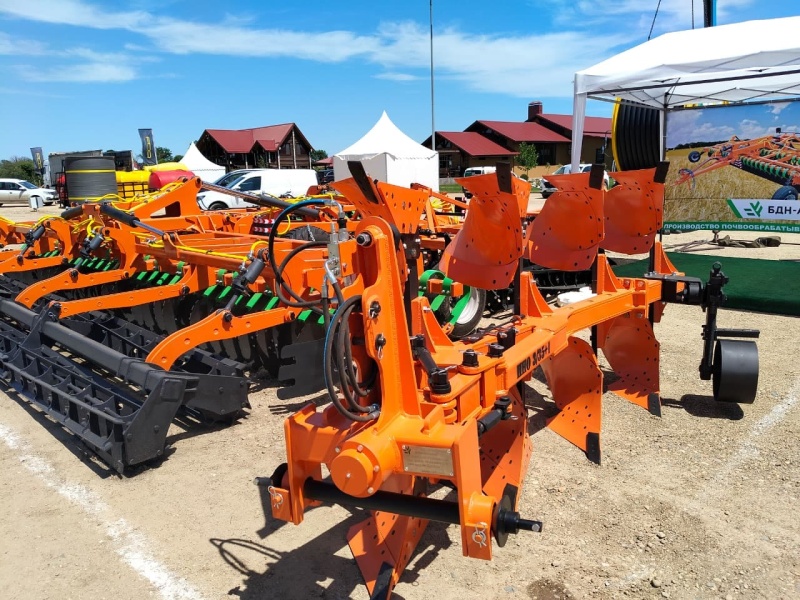Плуг навесной оборотный 3/35+1 купить в Волгограде – «БДН-АгроКубань», 6