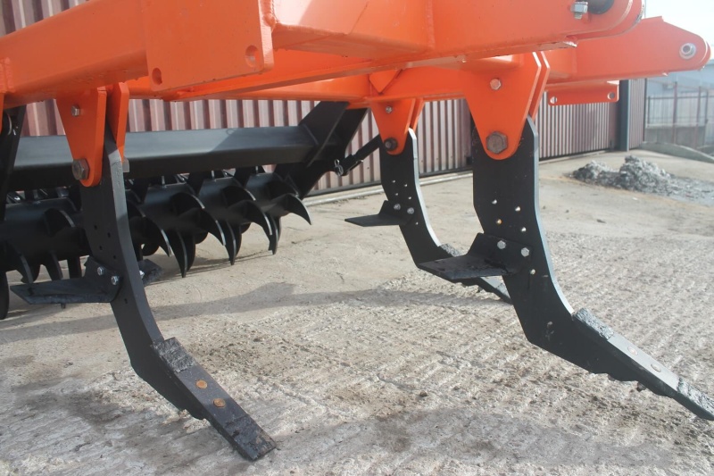 Плуг чизельный ПЧН-1,6 с зубчатым катком купить в Волгограде – «БДН-АгроКубань», 12